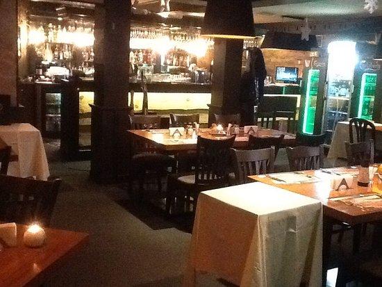 Pizza - Restaurant And BBQ Niagara